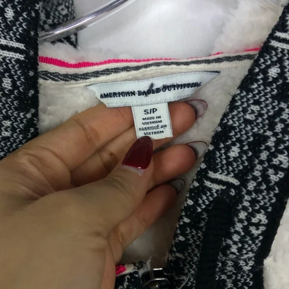AE American Eagle Sherpa Zip Up Hoodie - Picture 5 of 8